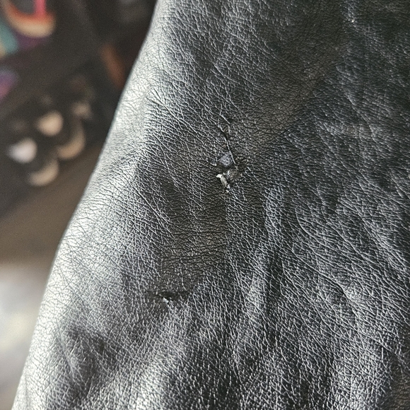 Womens Black Faux Leather Distressed Bomber Jacket Size Small Forever 21 - Picture 3 of 13